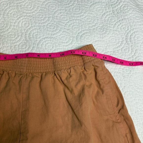 Aritzia Orange Shorts Relaxed Fit Nova 3" - Picture 10 of 12
